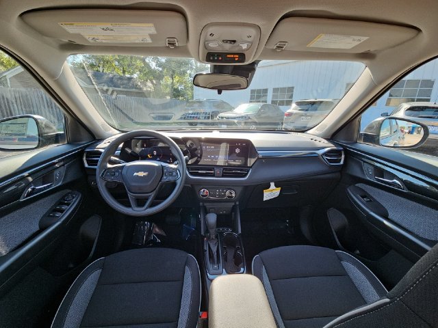 New 2026 Chevrolet TrailBlazer LS w/ LS Convenience Package FWD image 11
