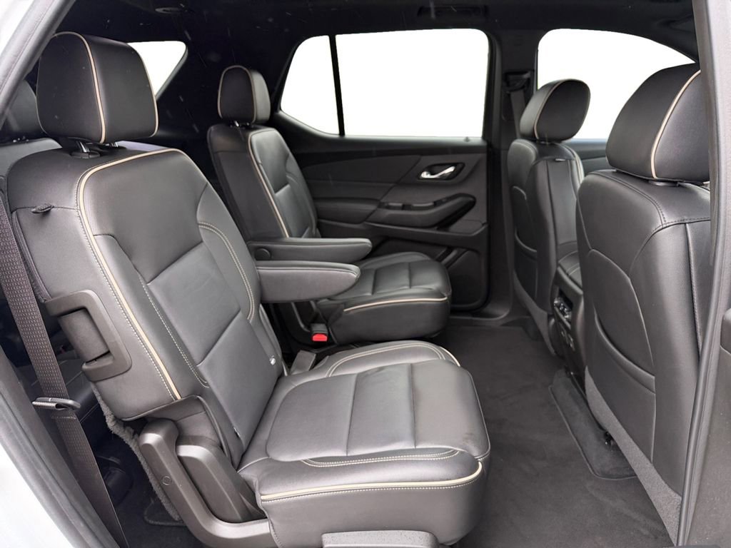 Used 2022 Chevrolet Traverse Premier image 20