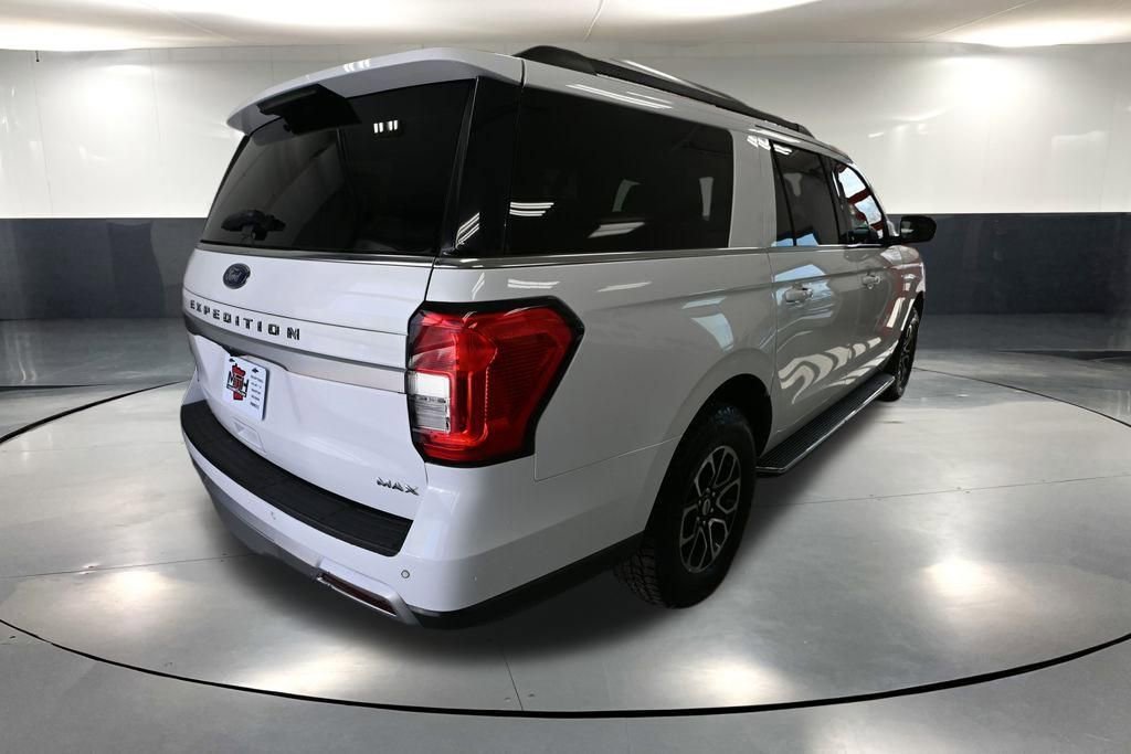 Used 2022 Ford Expedition Max XLT AWD/4WD image 6