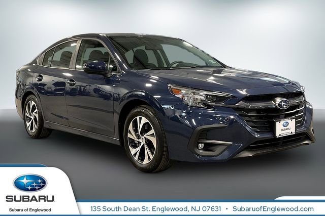 Used 2025 Subaru Legacy Premium AWD/4WD image 1