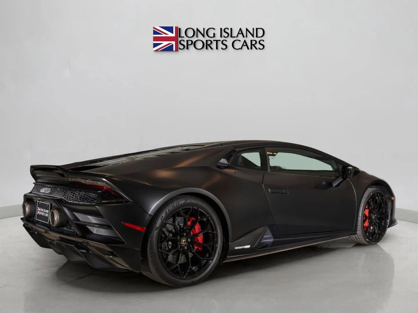 Used 2023 Lamborghini Huracan EVO RWD image 6