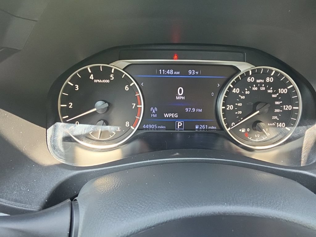 Used 2025 Nissan Altima 2.5 SV FWD image 22