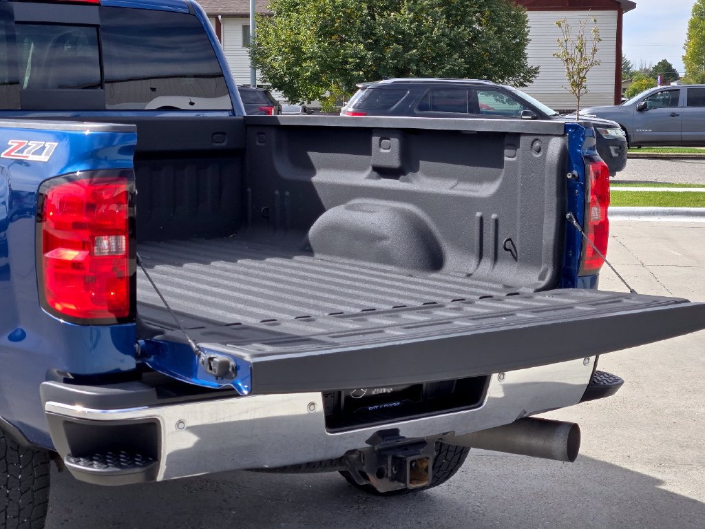 Used 2017 Chevrolet Silverado 3500 LTZ w/ Duramax Plus Package AWD/4WD image 8
