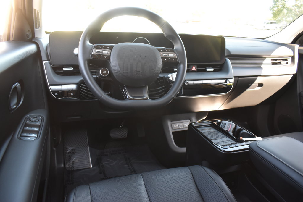Used 2025 Hyundai Ioniq 5 SEL RWD image 17
