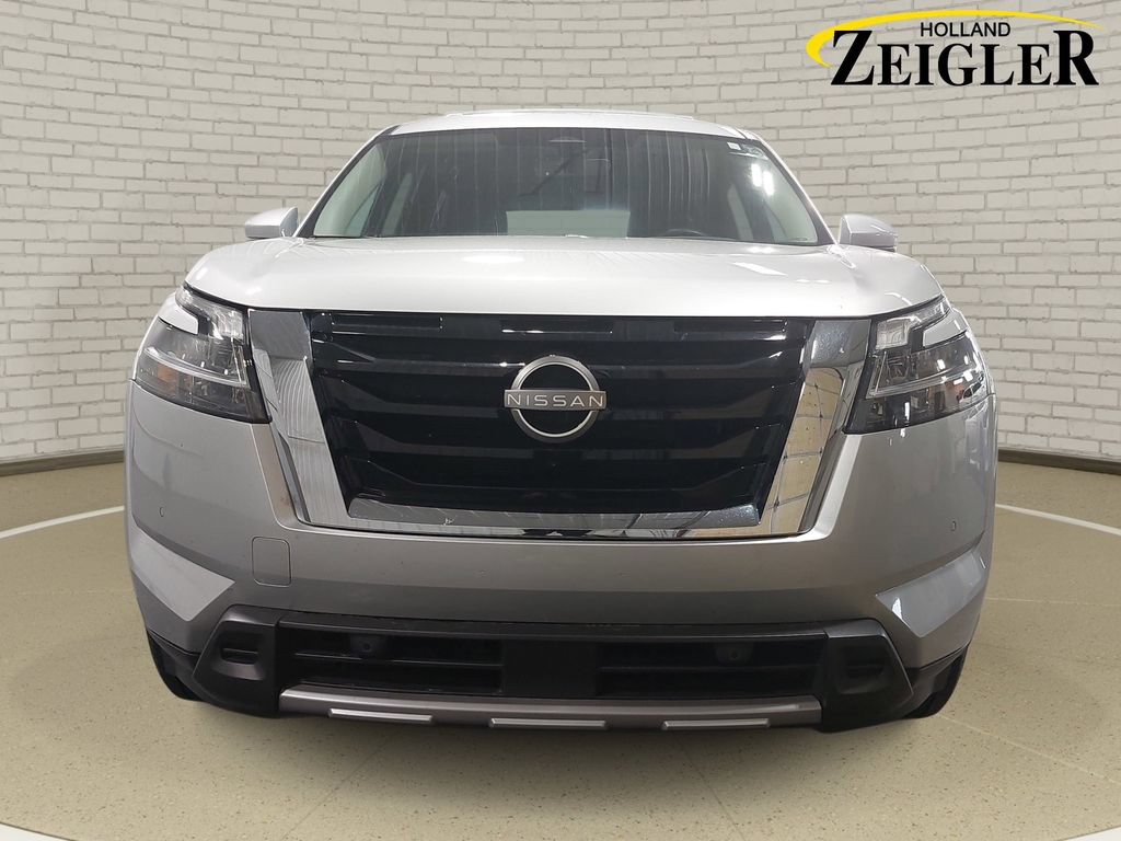 Certified 2024 Nissan Pathfinder SL AWD/4WD image 2