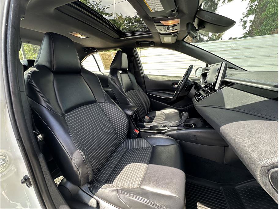 Used 2020 Toyota Corolla XSE FWD image 15
