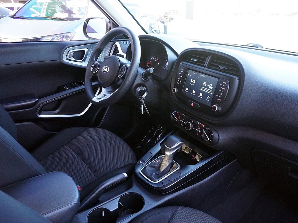 Used 2020 Kia Soul LX image 22