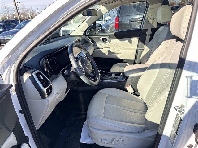 Used 2023 Kia Sorento SX image 14