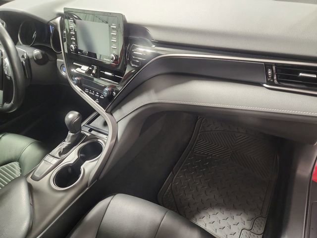 Used 2022 Toyota Camry SE w/ Convenience Package FWD image 26
