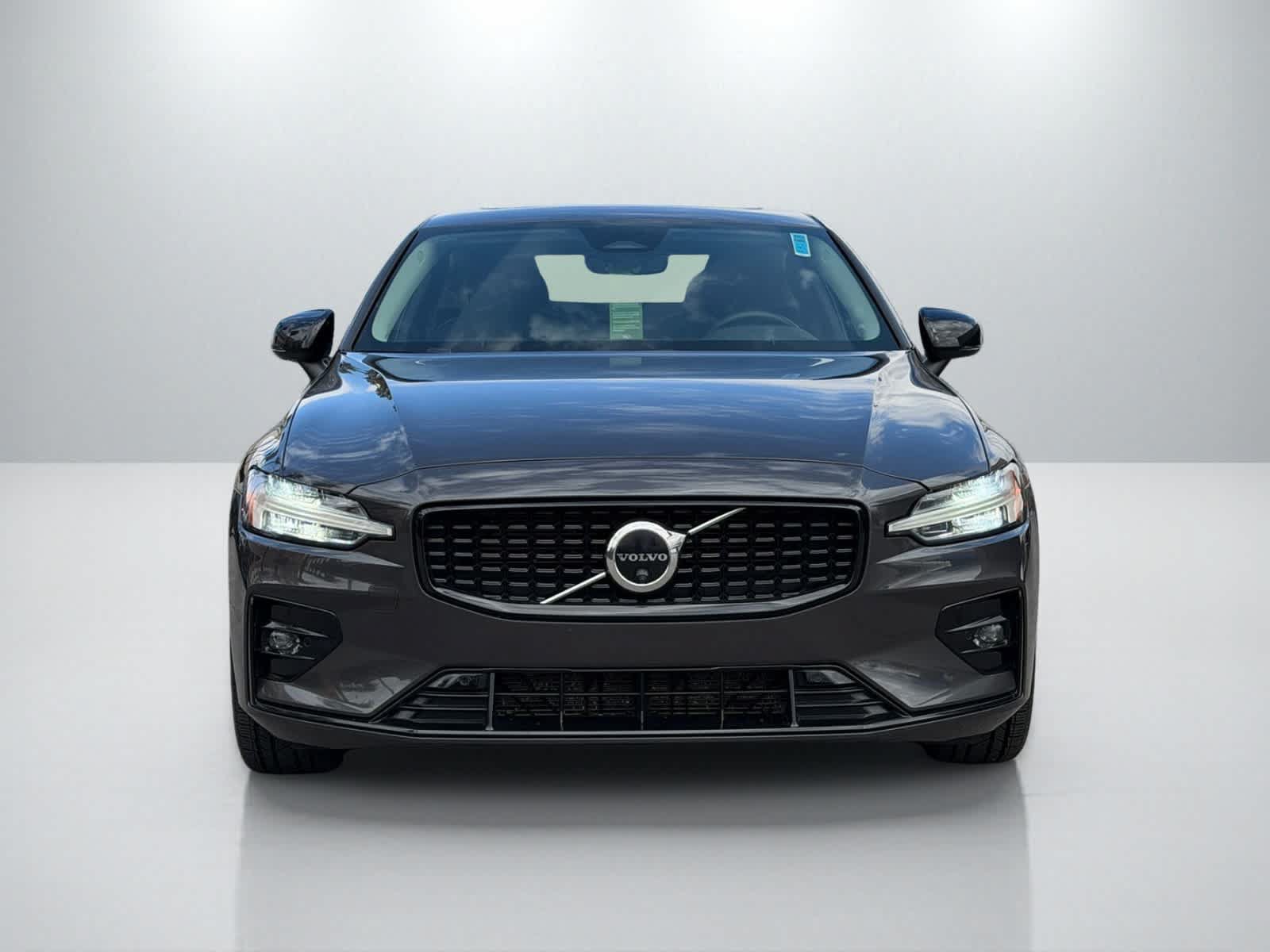 Used 2023 Volvo S60 B5 Plus FWD image 11
