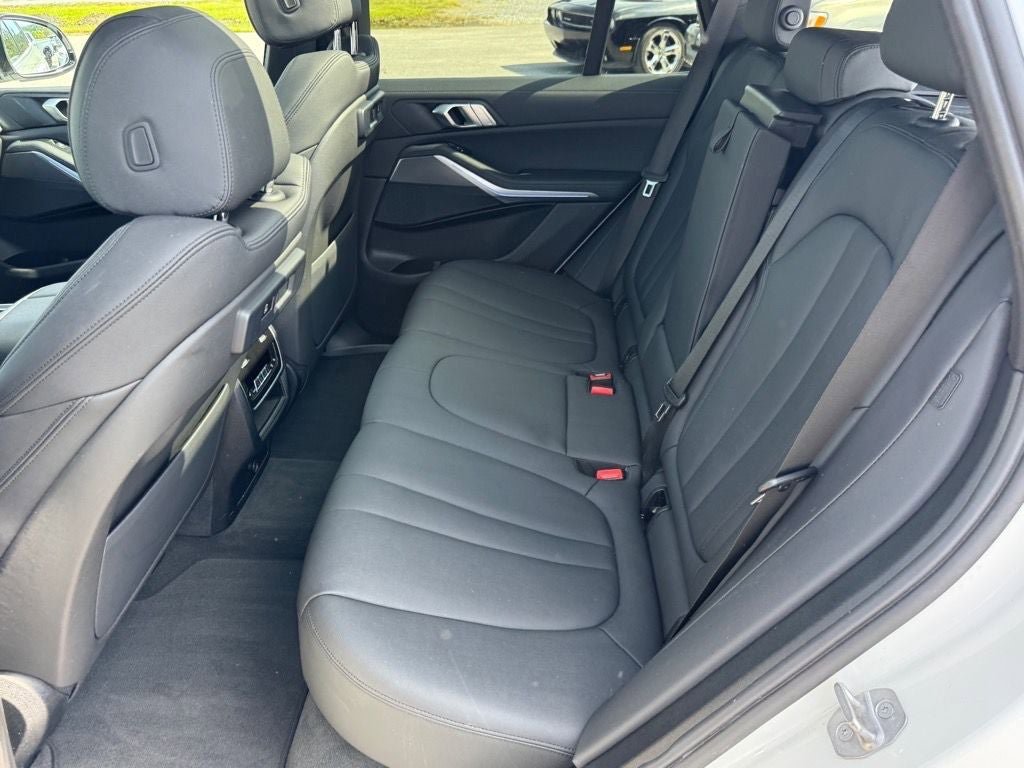 Used 2022 BMW X5 xDrive45e AWD/4WD image 10