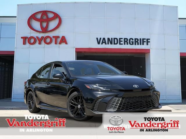 Used 2025 Toyota Camry SE