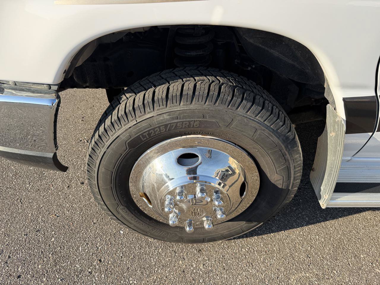 Used 2018 Ford E-350 and Econoline 350 Super Duty w/ Motorhome Prep Package RWD image 37