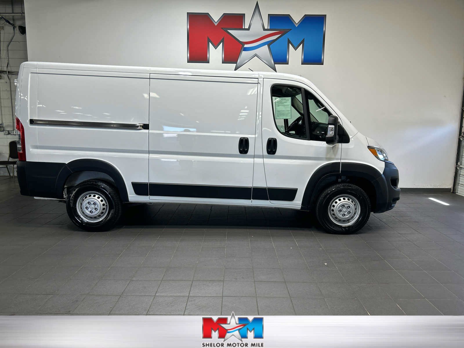 Used 2025 RAM ProMaster 2500 w/ Convenience Group