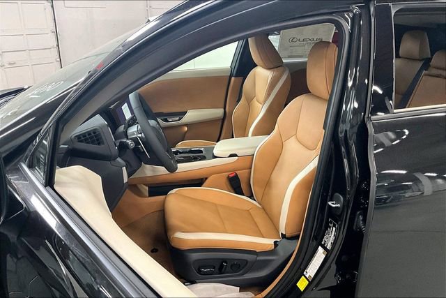 New 2026 Lexus RZ 450e AWD image 9