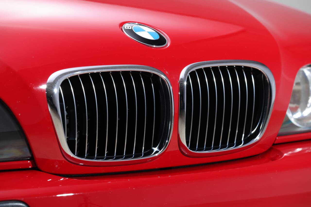 Used 2003 BMW M5 image 30