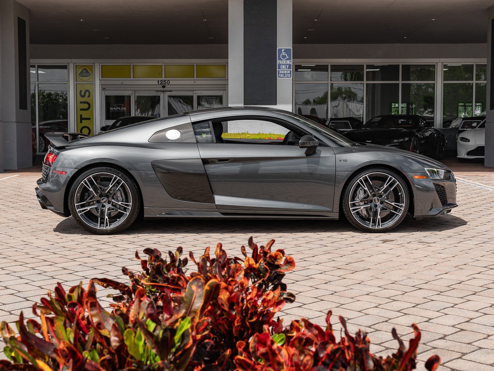 Used 2023 Audi R8 V10 performance image 25
