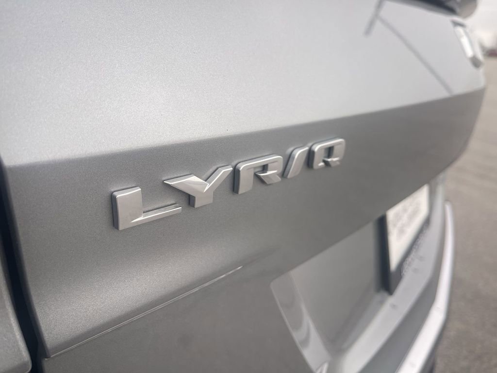 Certified 2024 Cadillac Lyriq Luxury AWD/4WD image 12