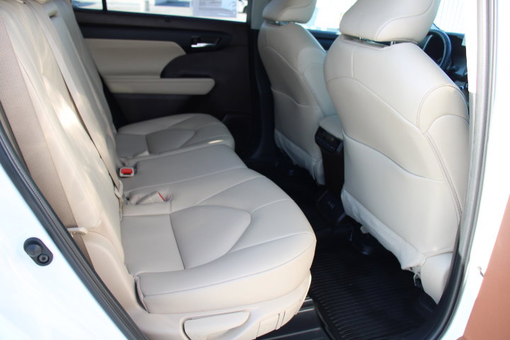 Certified 2022 Toyota Highlander XLE image 20