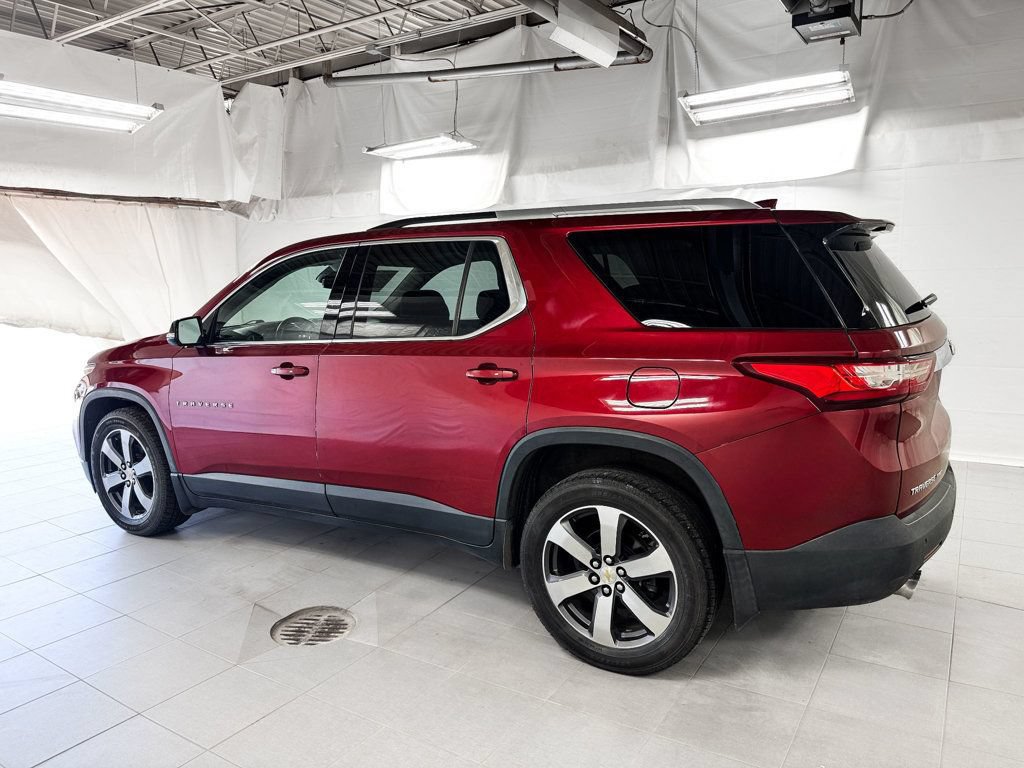 Used 2018 Chevrolet Traverse LT AWD/4WD image 3