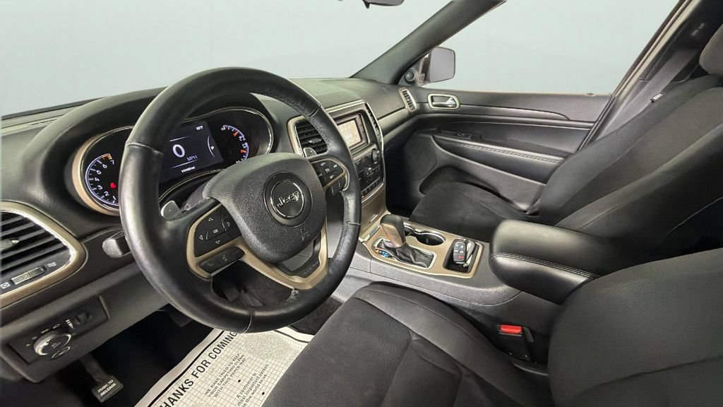Used 2017 Jeep Grand Cherokee Laredo w/ Quick Order Package 2BE RWD image 18