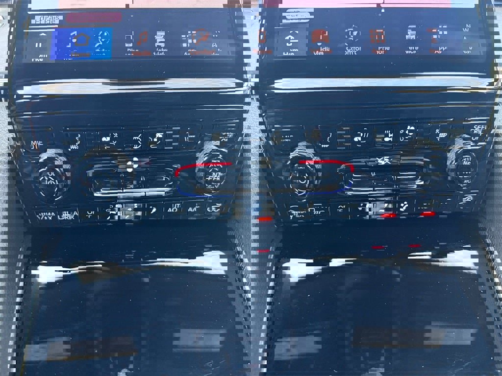 New 2025 Jeep Grand Cherokee Limited w/ Luxury Tech Group II image 21