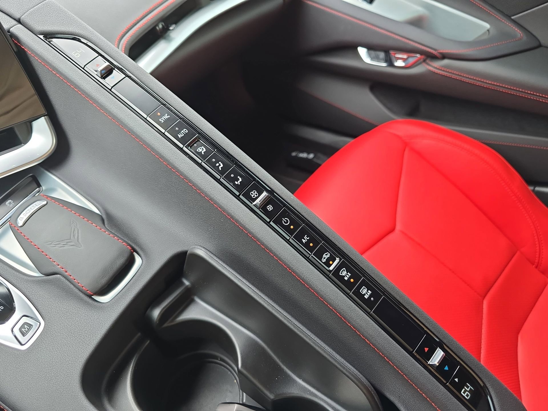 Used 2023 Chevrolet Corvette Z06 RWD image 22