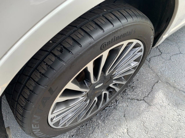 Used 2020 Lincoln Corsair Reserve w/ Appearance Package image 5