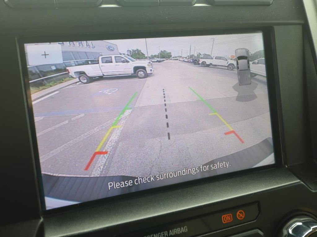 Used 2021 Ford F350 Lariat w/ Lariat Ultimate Package AWD/4WD image 4