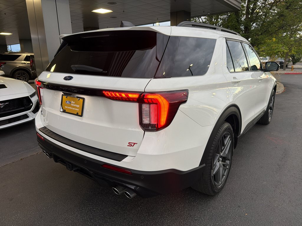 Certified 2025 Ford Explorer ST AWD/4WD image 12