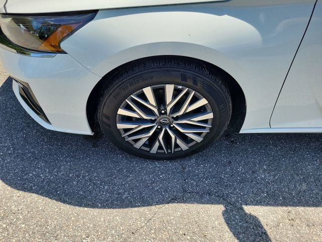 Used 2025 Nissan Altima 2.5 SV image 5