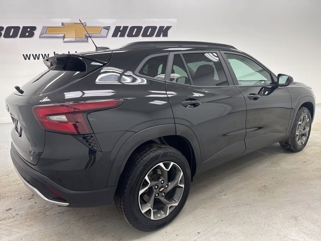 Used 2024 Chevrolet Trax LT image 5