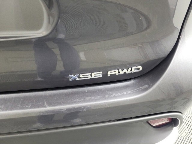 Used 2022 Toyota Highlander XSE image 11
