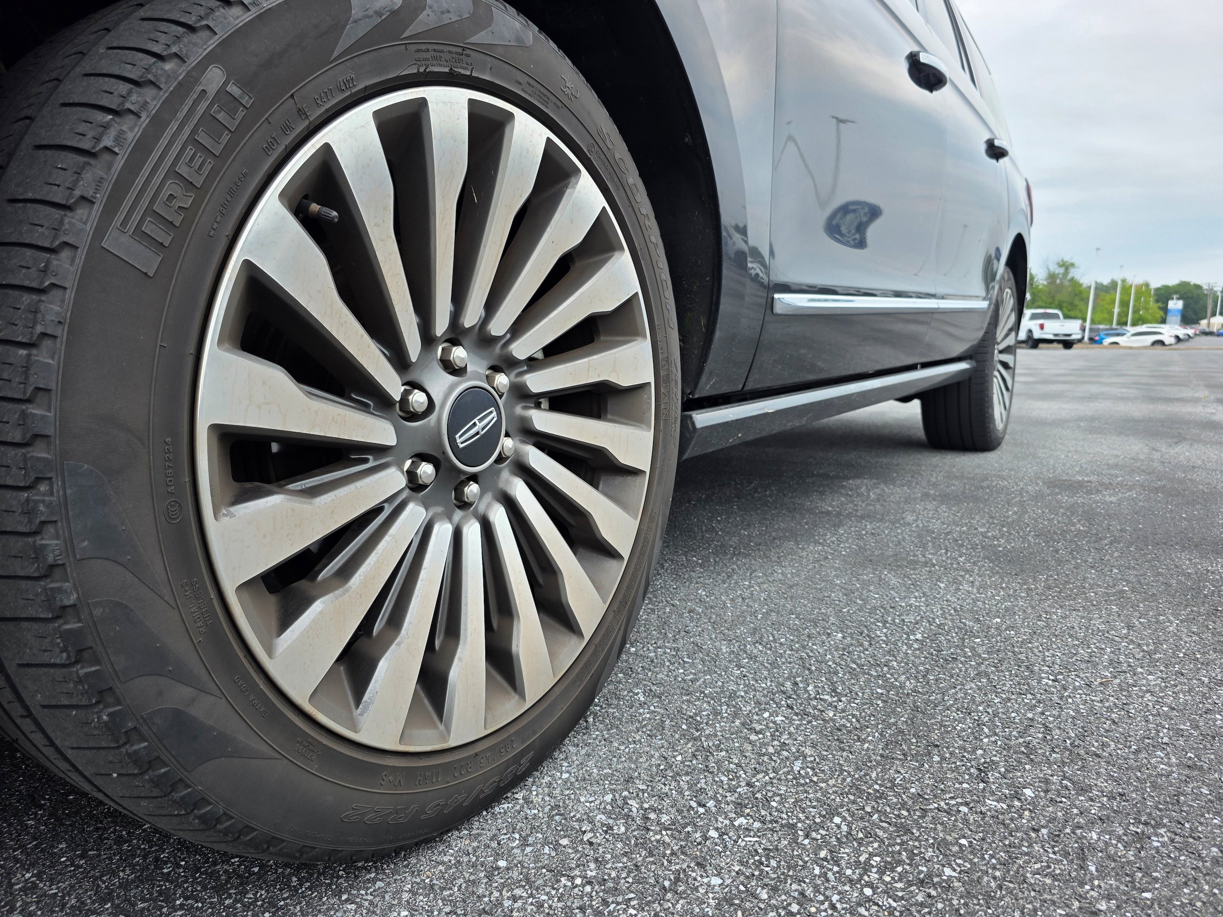 Used 2018 Lincoln Navigator L Reserve w/ Technology Package AWD/4WD image 24