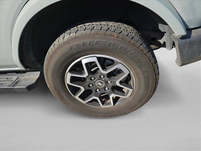 Used 2024 Ford Bronco Outer Banks image 8