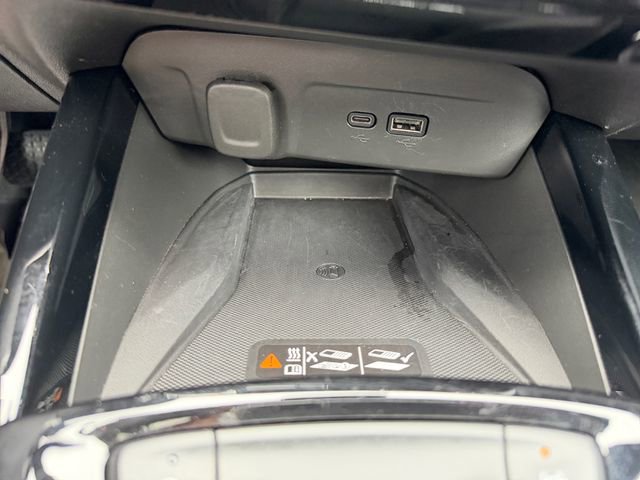 Used 2025 Chevrolet Trax RS w/ Sunroof Package image 23