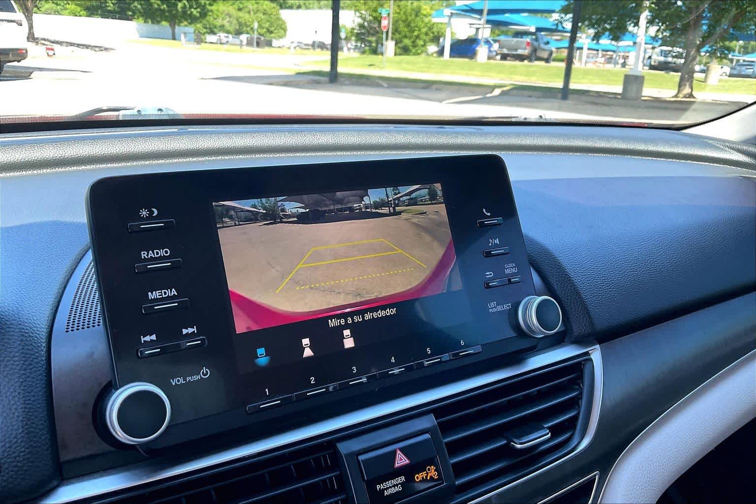 Used 2018 Honda Accord LX image 26
