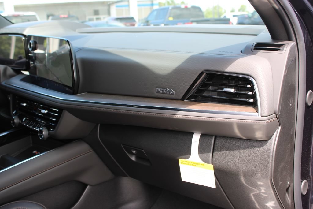 New 2026 Chevrolet Tahoe High Country AWD/4WD image 36