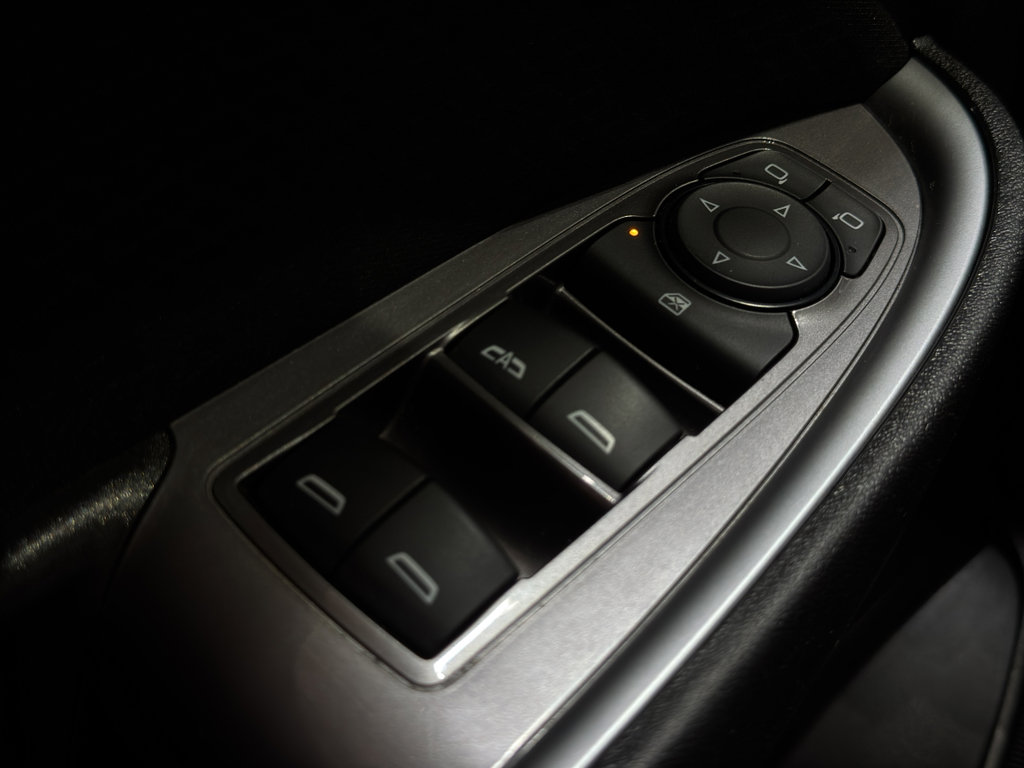 Used 2024 Chevrolet Malibu LT image 30