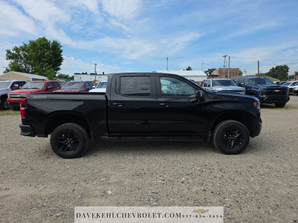 Used 2025 Chevrolet Silverado 1500 LT Trail Boss w/ LT Trail Boss Premium Package AWD/4WD image 7