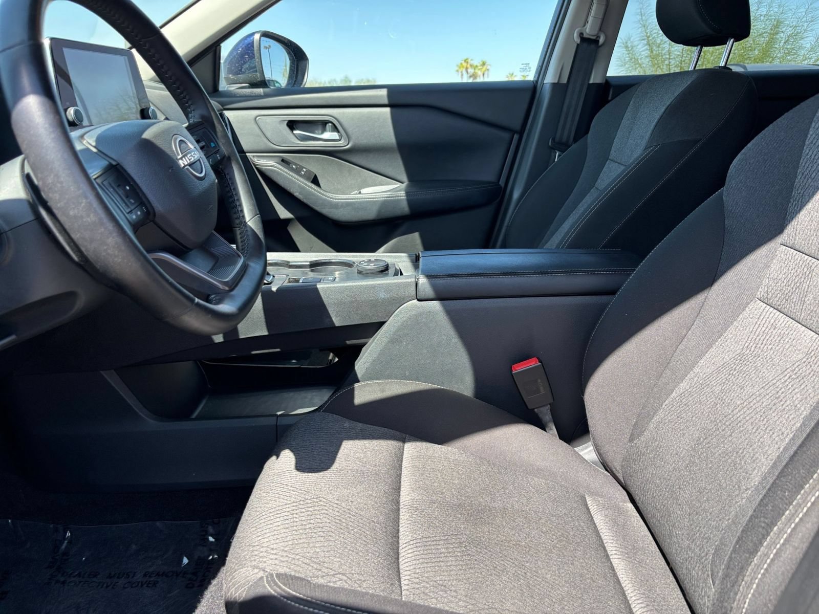 Used 2025 Nissan Rogue SV AWD/4WD image 28