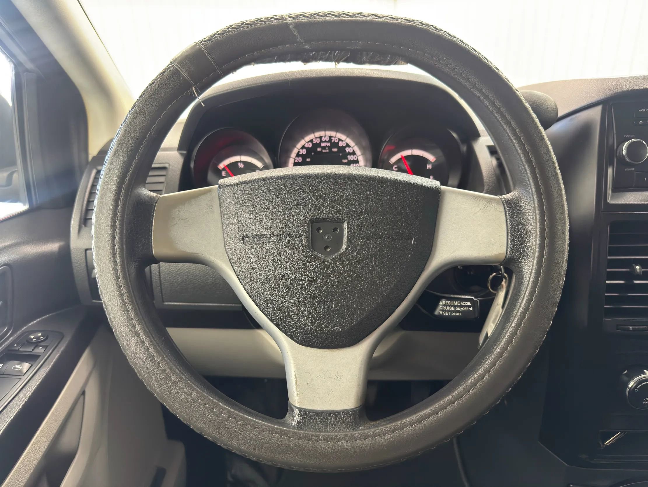 Used 2009 Dodge Grand Caravan SE image 19