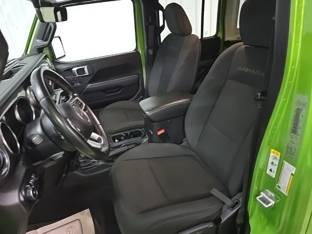 Used 2020 Jeep Wrangler Unlimited Sahara w/ Uconnect 4C Nav & Sound Group AWD/4WD image 30