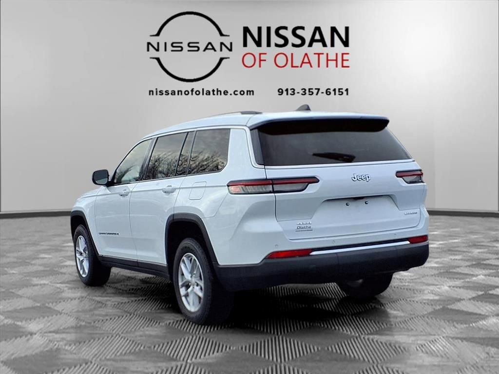 Used 2023 Jeep Grand Cherokee L Laredo image 3