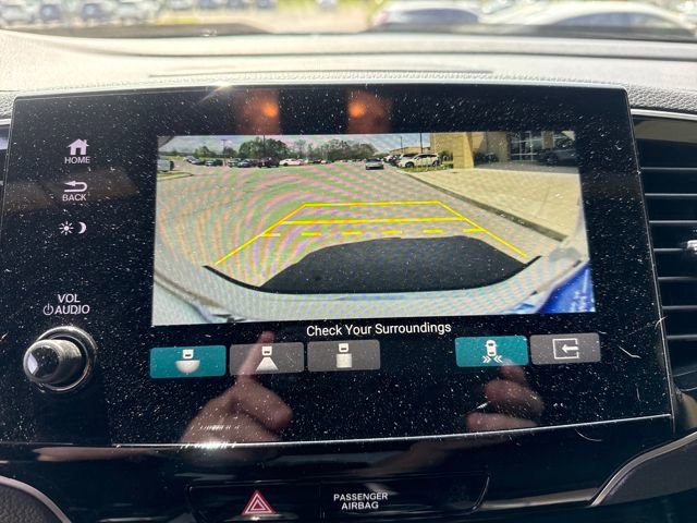 Certified 2025 Honda Passport Black Edition image 17