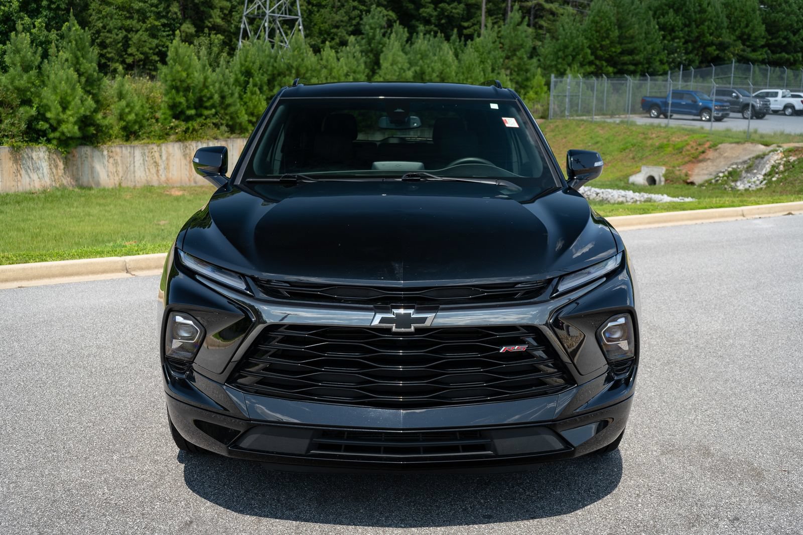 Used 2025 Chevrolet Blazer RS FWD image 2