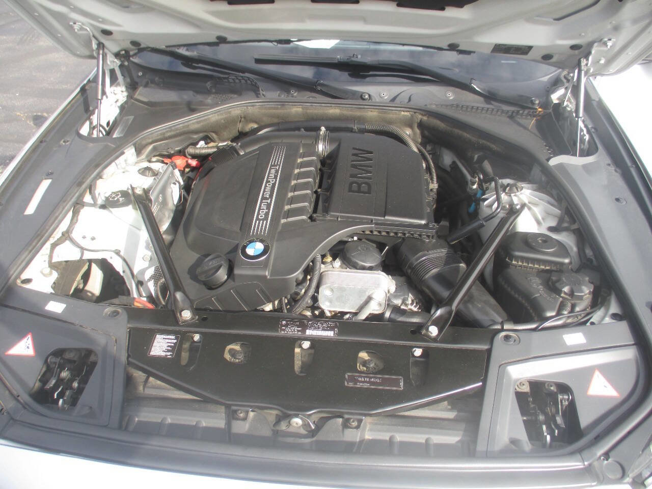 Used 2011 BMW 535i xDrive Sedan image 17