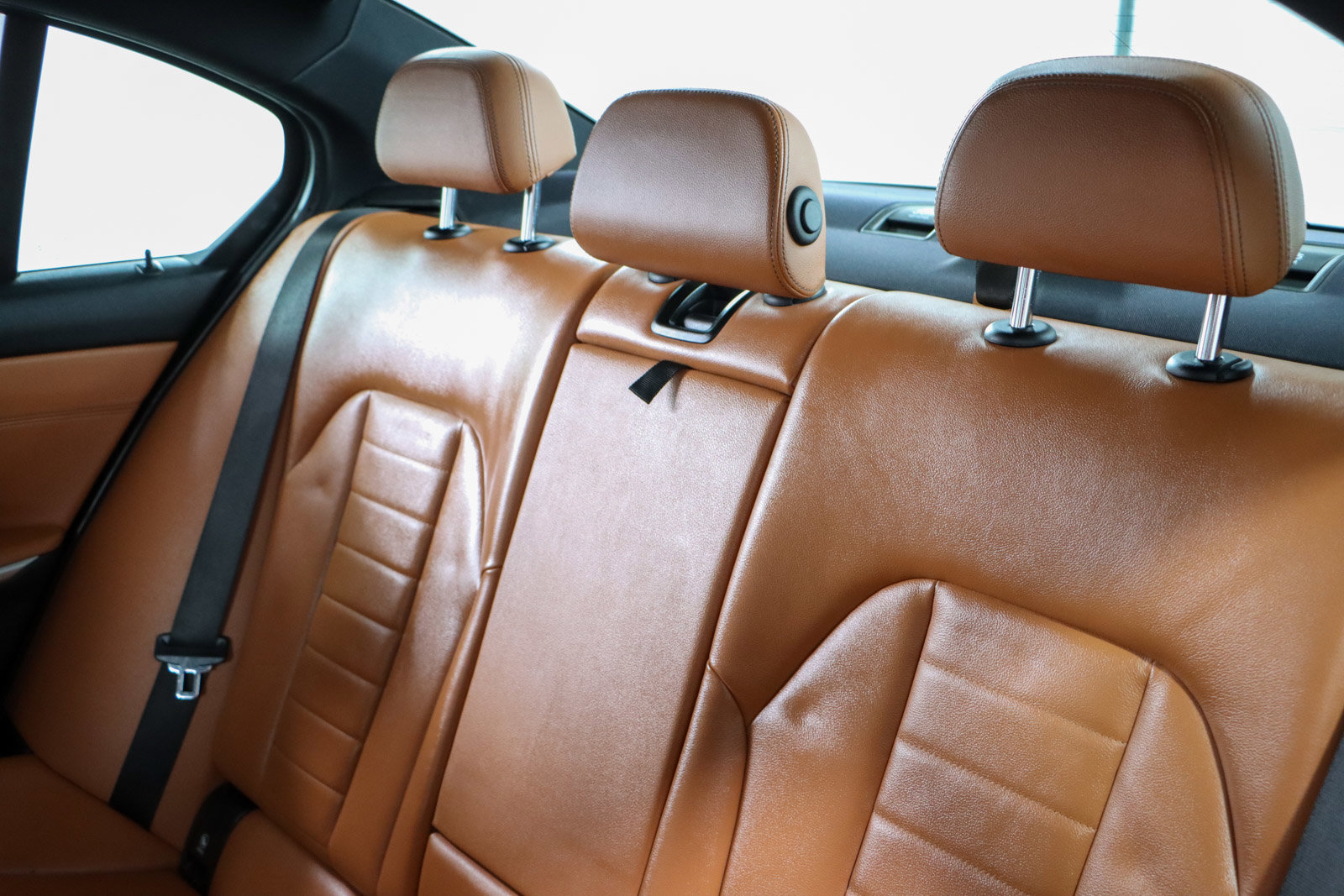 Used 2021 BMW 330i Sedan image 25