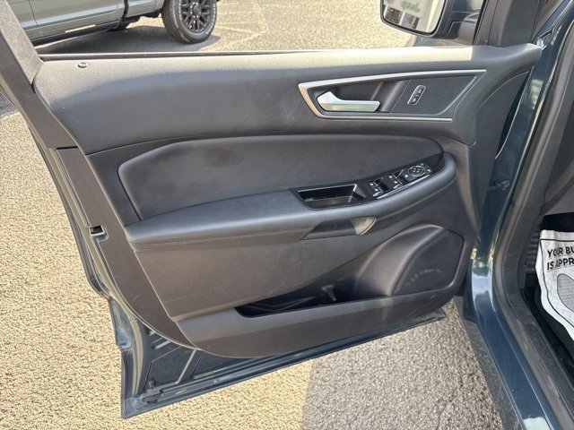 Used 2019 Ford Edge SEL w/ Equipment Group 201A image 17