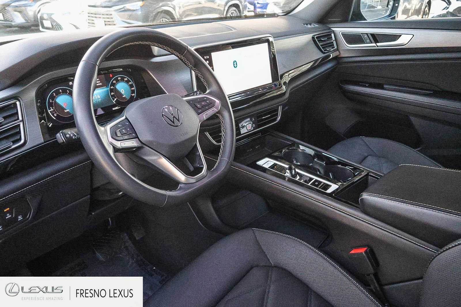 Used 2024 Volkswagen Atlas Cross Sport SE image 19